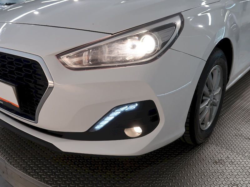 Hyundai i30 (2018) 1.6CRDI 85kW - fotka 10 z 29