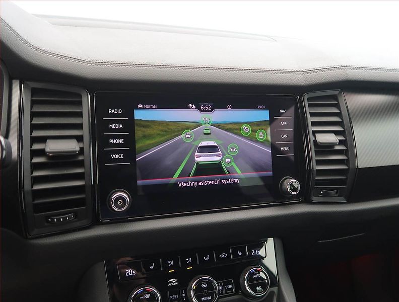 Škoda Kodiaq (2022) Sportline 1.5 TSI, digi klima - fotka 18 z 30