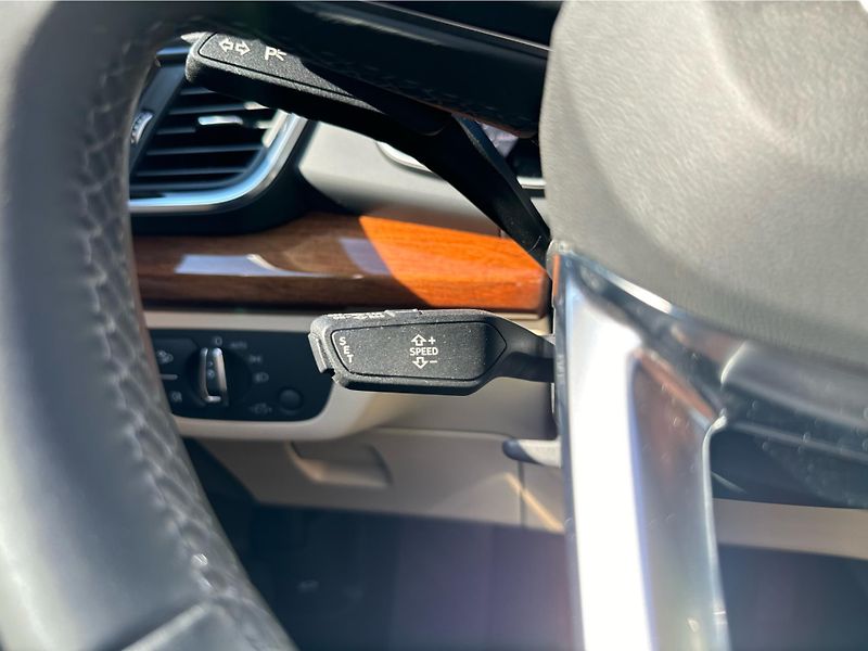 Audi Q5 2.0 TDI Quattro - fotka 21 z 23