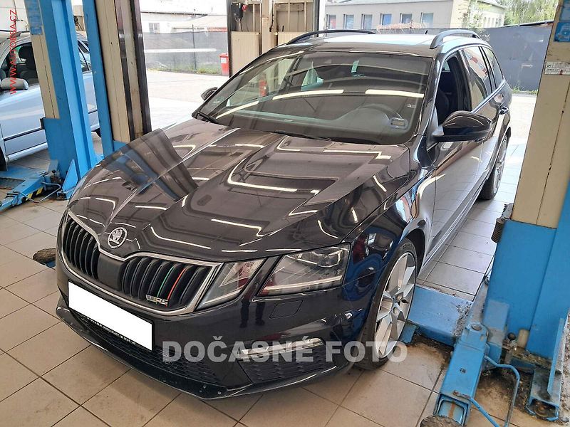 Škoda Octavia (2018) 2.0 TDi RS - fotka 1 z 3