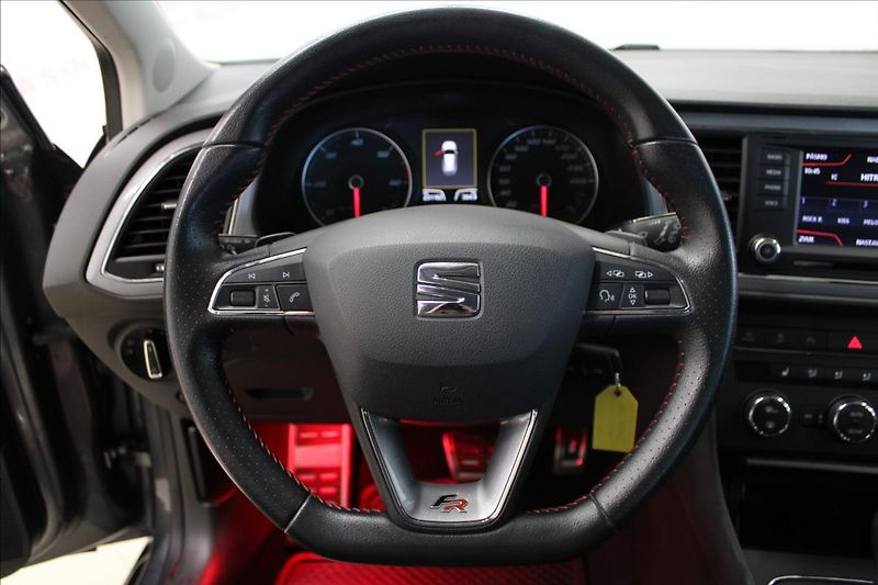 Seat Leon 2,0 TDI 110KW DSG FR ST - fotka 12 z 17
