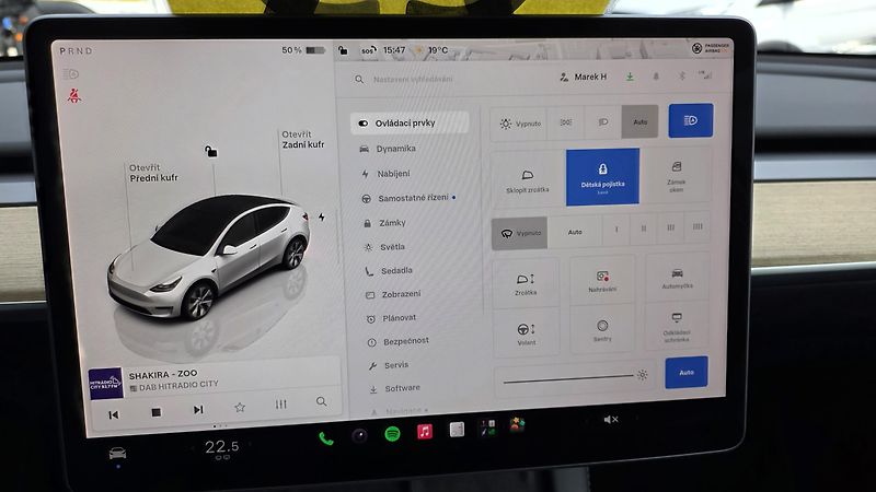 Tesla Model Y (2023) LR AWD Záruka SoH 93,2% - fotka 17 z 33
