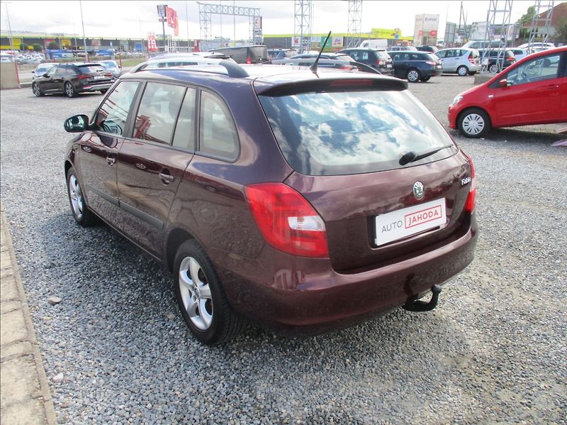 Škoda Fabia 1,2 TSI, digiklima,servis,tažn - fotka 8 z 34