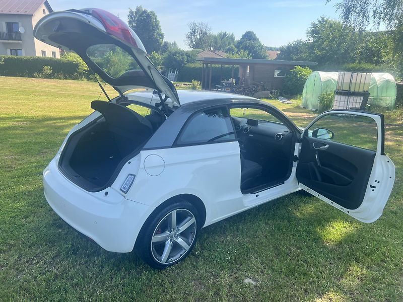 Audi A1 1.2TFSI 63KW,KůŽE,NAVI,2xALU - fotka 25 z 40