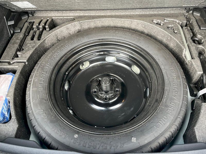 Volkswagen Tiguan (2018) 2.0 TDI 85 kW BMT Trendline - fotka 13 z 26