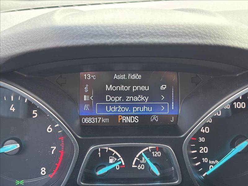Ford Kuga 2,0 EcoBoost 170kW  ST-Line - fotka 43 z 50
