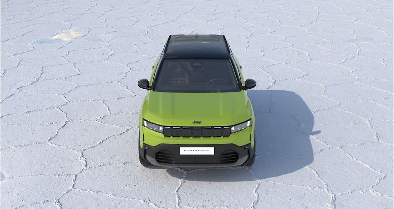 Jeep Compass (2026) First Edition e-Hybrid 145k eD - fotka 4 z 9