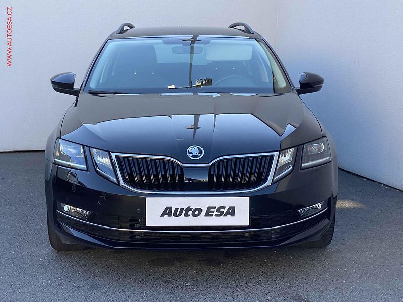 Škoda Octavia (2019) 2.0 TSi, Style, DSG, LED, TZ - fotka 2 z 18