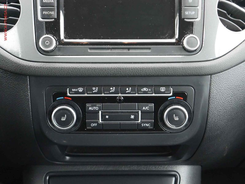 Volkswagen Tiguan (2013) 2.0 TDI, ČR, STK10/28 - fotka 12 z 15