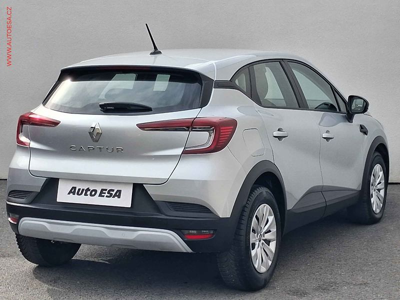 Renault Captur (2023) 1.0 TCe, ČR, LED, navi - fotka 4 z 19