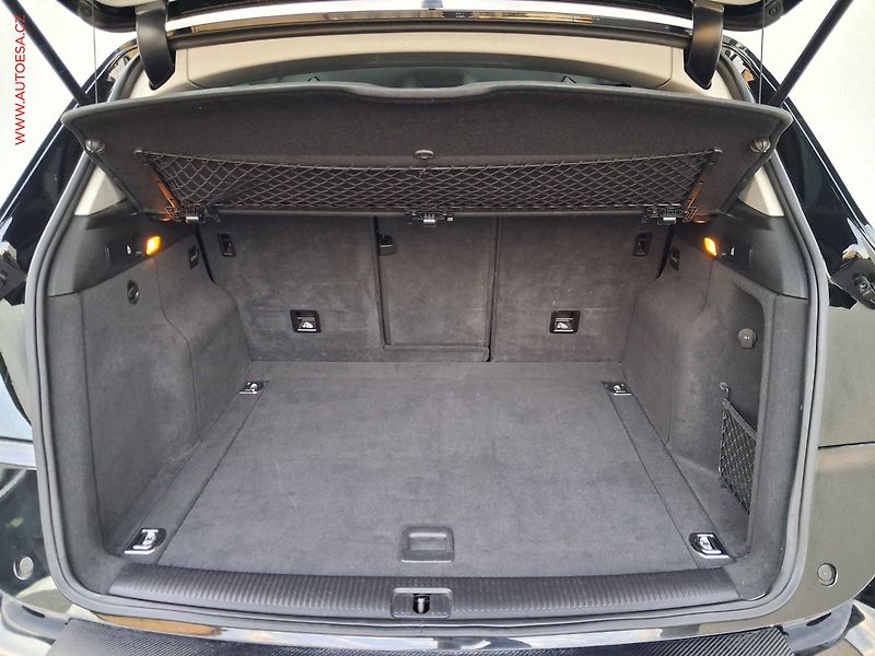 Audi Q5 (2016) 3.0 TDi quattro, AT, bixen - fotka 7 z 17