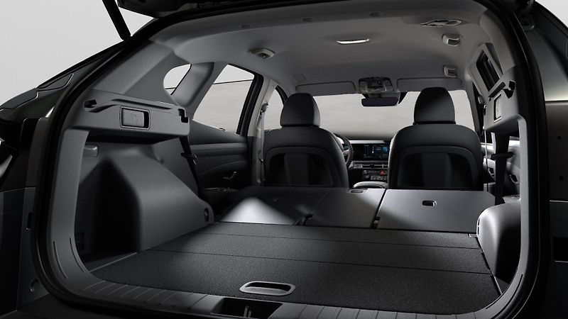 Hyundai Tucson (2026) 20 Years Luxury 1,6 T-GDI PHEV - fotka 9 z 10