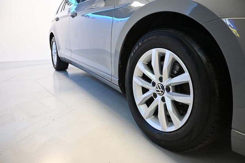 Ford S-MAX (2022) 2.0 TITANIUM Kamera Tažné 8 Ko - fotka 31 z 32