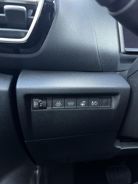 Citroën ë-C4 100kW 50kWh Feel 1.Maj DPH - fotka 19 z 23