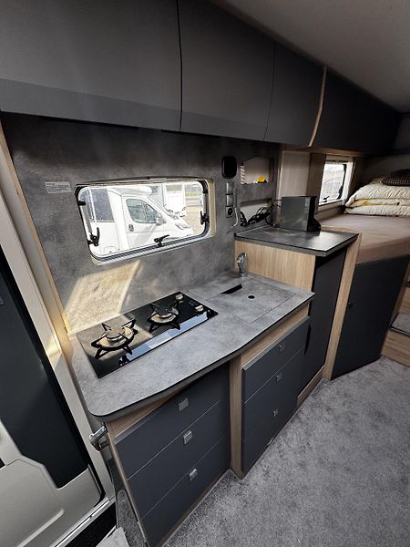 Frankia (2024) MI7 Neo GDK, MB 2,0l/170HP - fotka 35 z 50