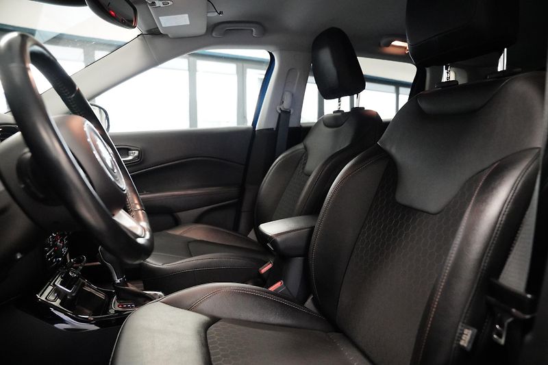 Jeep Compass - fotka 6 z 6