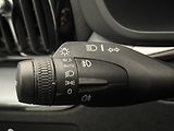 Volvo XC60 B4 AWD MOMENTUM PRO AUT CZ - náhled 25