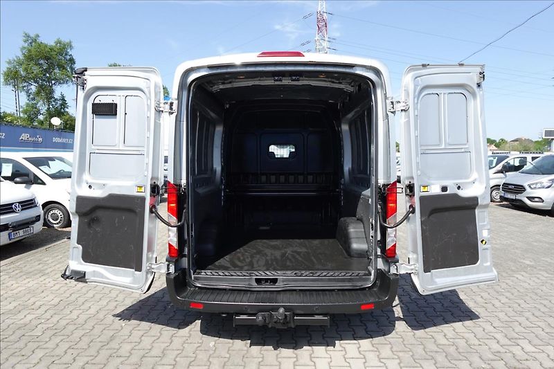Ford Transit 2,0 TDCi  L3H2 6MÍST KLIMA - fotka 15 z 40