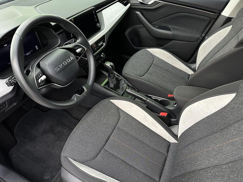 Škoda Scala 1.0TSi DSG 116PS LED V.Cockpit - fotka 14 z 47