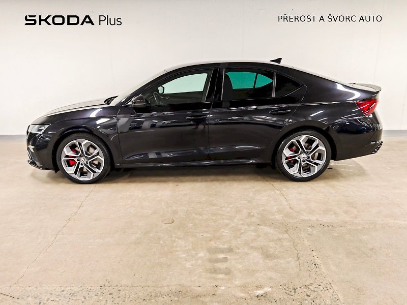 Škoda Octavia (2023) 2.0 TSI 180 kW DSG RS - fotka 3 z 32