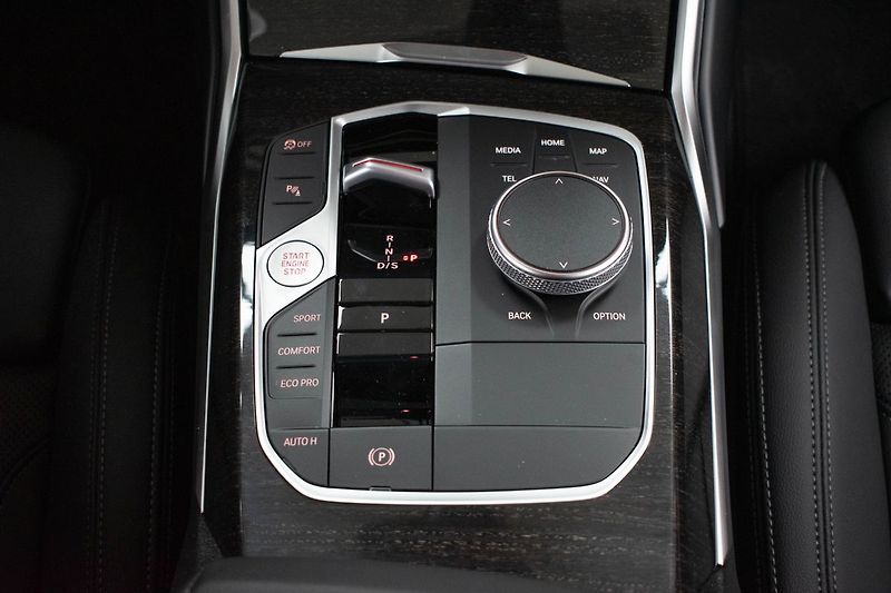 BMW Řada 3 320d xD NEZ. TOPENÍ*ZÁRUKA*ČR* - fotka 23 z 42