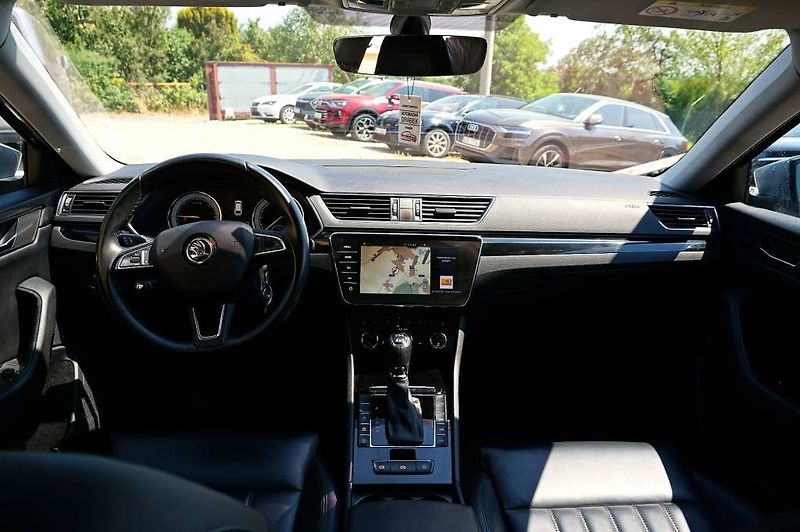 Škoda Superb (2017) L&K 2,0 TDI 140 kW - fotka 32 z 62