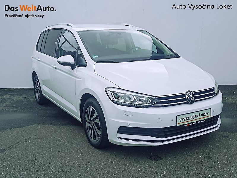 Volkswagen Touran (2021) 1.5TSI 110kW 7míst výhřevy - fotka 21 z 35