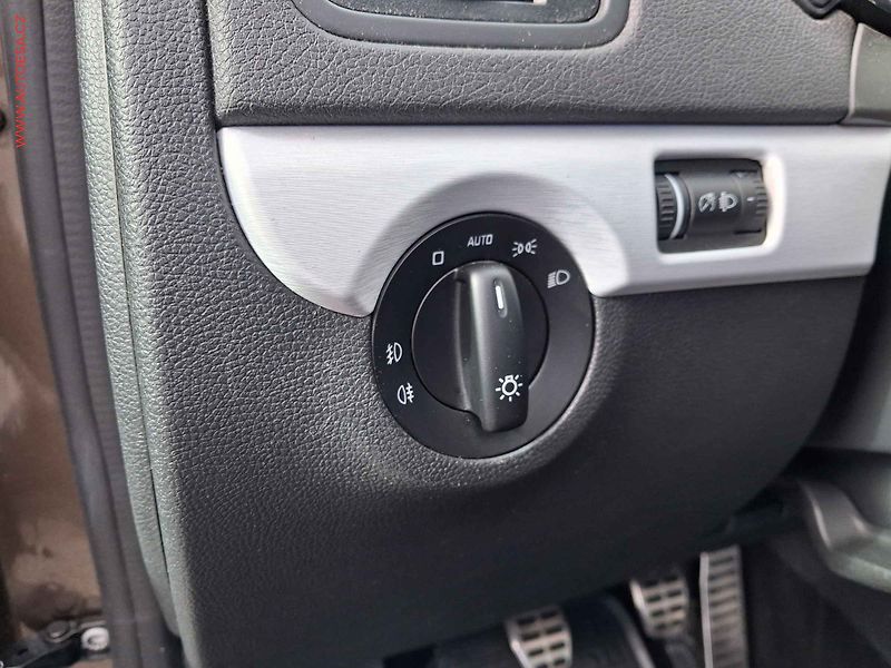 Škoda Yeti (2012) 1.4TSI, Panorama, AC - fotka 14 z 15