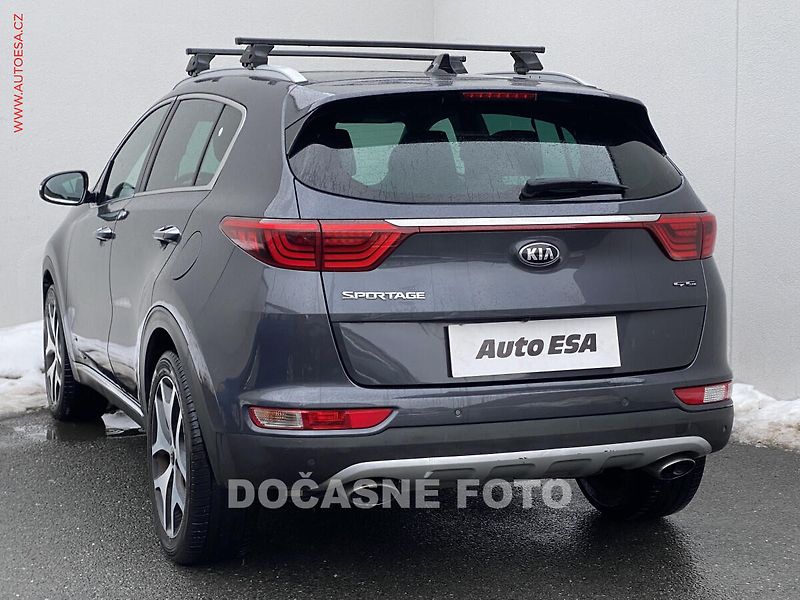 Kia Sportage (2016) 2.0 CRDi AWD, GT Line, AT - fotka 6 z 20