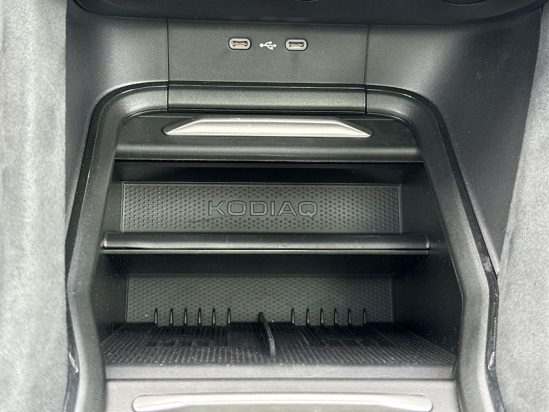 Škoda Kodiaq (2025) 2.0 TSI 4x4 DSG RS - fotka 24 z 33