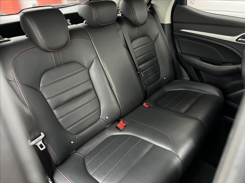 MG ZS 1,5 VTI-tech ICE Luxury záruka - fotka 17 z 25