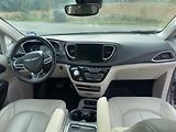Chrysler Pacifica (2021) 3,6 Hybrid PlugIn Limited 2021 - náhled 12