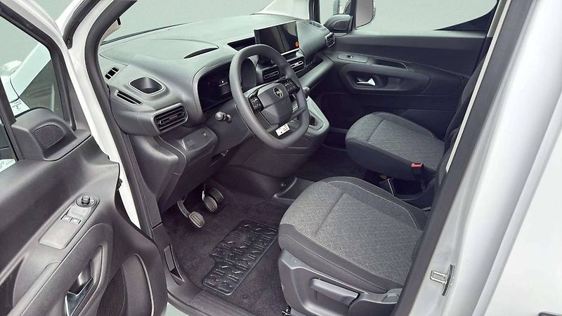 Opel Combo (2026) Combi L2H1 Edition Plus BlueHD - fotka 14 z 24