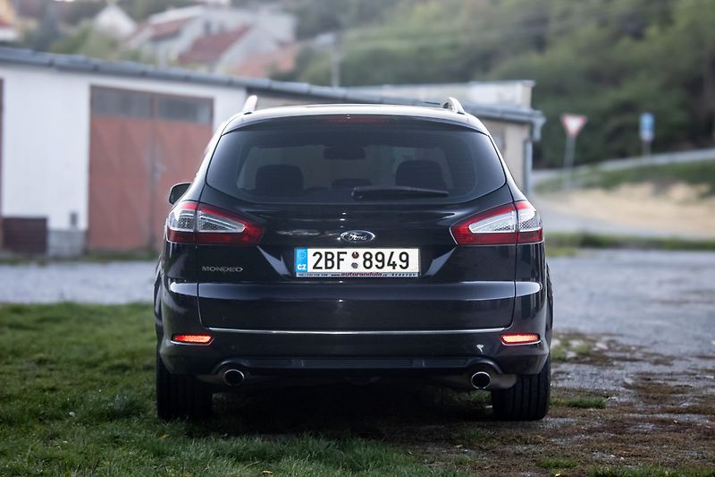 Ford Mondeo - fotka 6 z 33