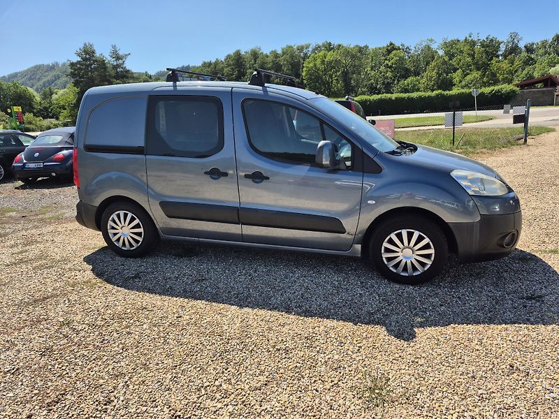 Peugeot Partner (2009) 1.6Hdi 3místa - fotka 9 z 24