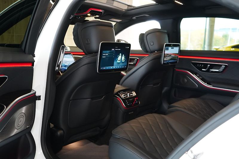 Mercedes-Benz Třídy S 400d 4MATIC L, AMG, Panorama - fotka 41 z 50