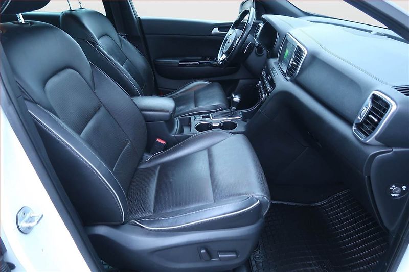 Kia Sportage (2017) GT Line 1.6 T-GDI, 4X4 - fotka 9 z 17