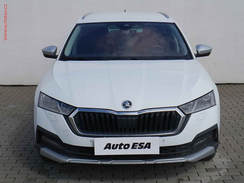 Škoda Octavia (2022) 1.5 TSi, Scout, LED, +ALU - fotka 2 z 20