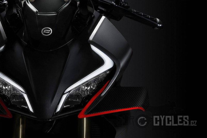 CFMOTO 450 SR (2026) - fotka 10 z 15