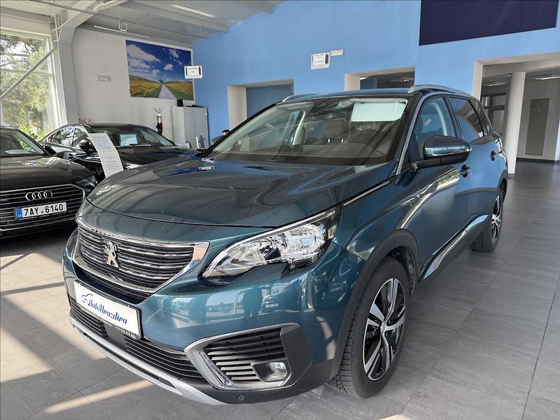 Peugeot 5008 1,5   7.MÍST,ČR,SERVISKA,ZÁRUK - fotka 3 z 20