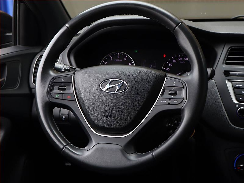 Hyundai i20 (2019) 1.2 - fotka 12 z 14
