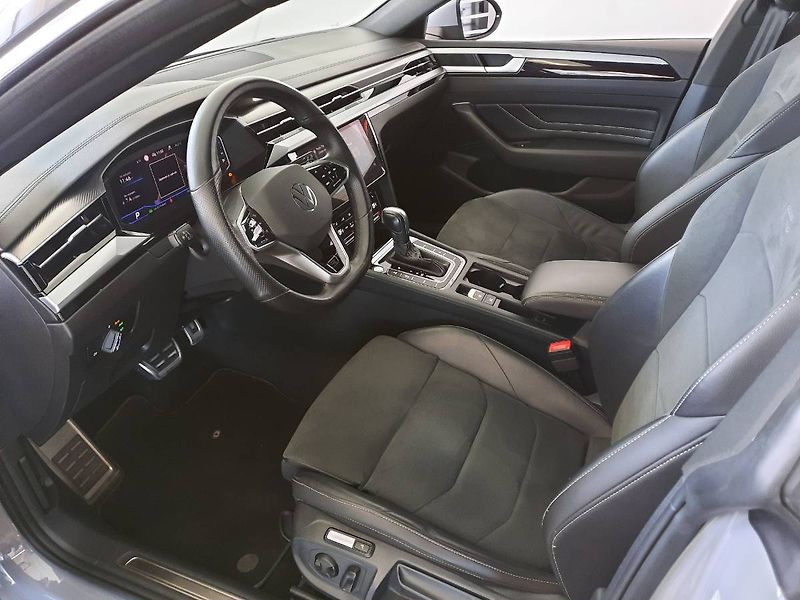 Volkswagen Arteon Shooting Brake (2023) 2.0 TSI (140kW/190k) DSG, R-li - fotka 6 z 28