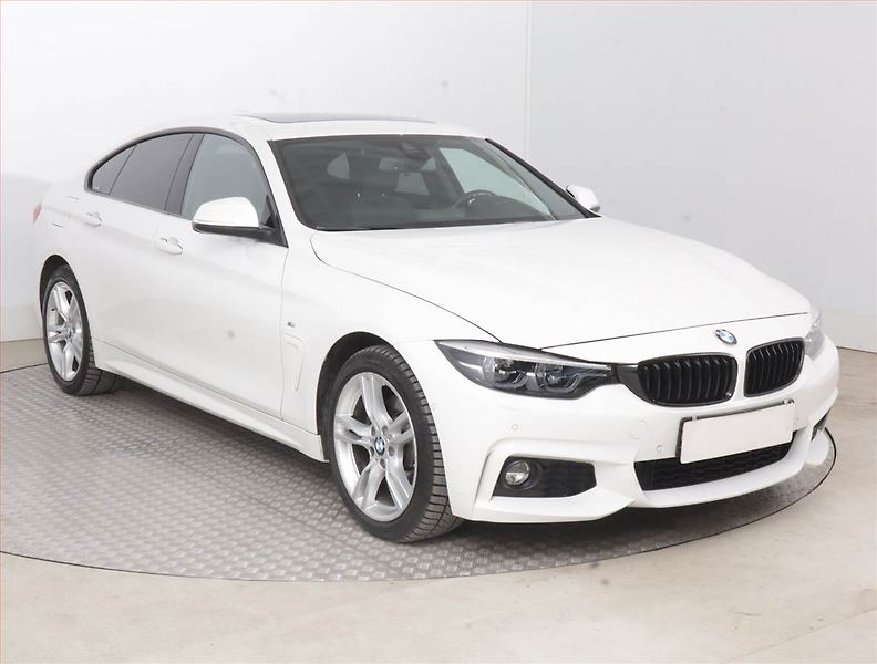 BMW Řada 4 (2020) M Paket 430i xDrive - fotka 1 z 18