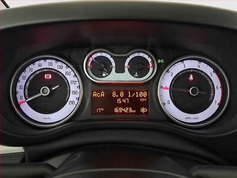 Fiat 500L (2013) 1.3 MultiJet, Serv.kniha - fotka 11 z 17