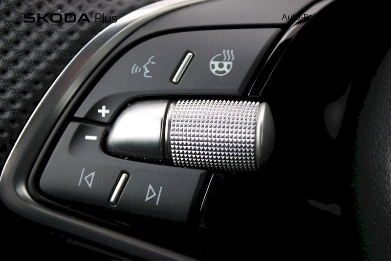Škoda Karoq (2025) Sportline 1.5 TSI 110kw DSG - fotka 12 z 25