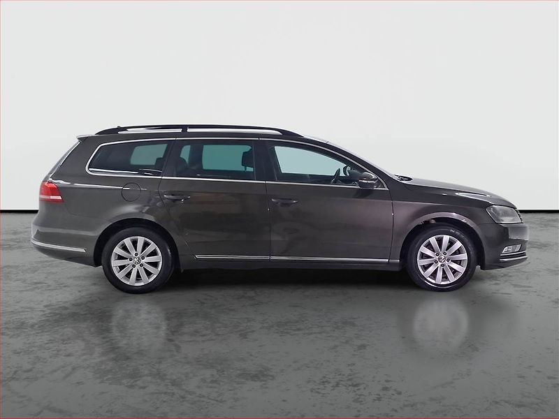 Volkswagen Passat (2012) Comfortline 1.4 TSI, Navi - fotka 6 z 15