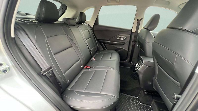 MG ZS HEV EXCLUSIVE 1.5L (145kW) SUV - fotka 32 z 49