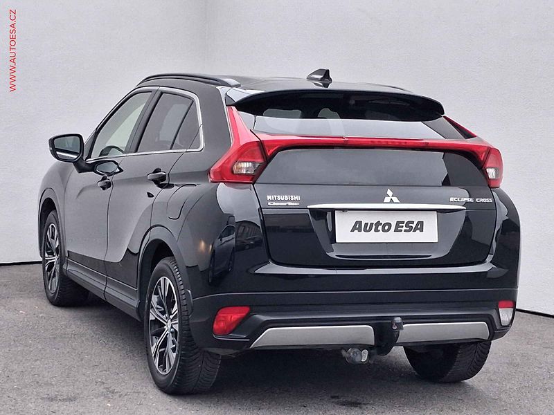 Mitsubishi Eclipse Cross (2019) 1.5T-MiVEC, TZ, kamera - fotka 6 z 15