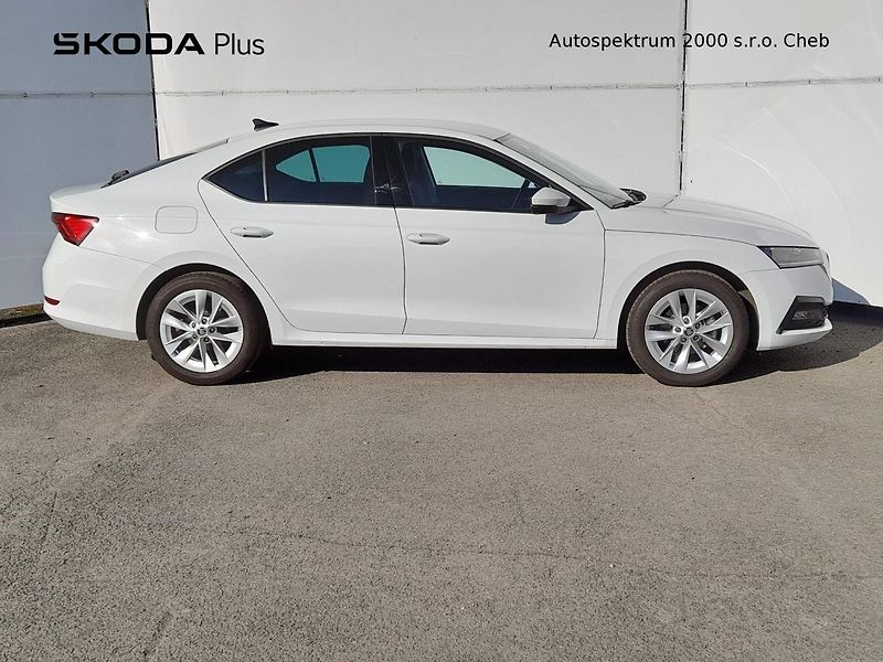 Škoda Octavia Ambition Plus 1.5 TSI 110kW 6M - fotka 8 z 20