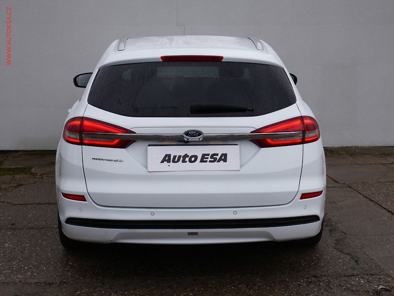 Ford Mondeo (2019) 1.5 EB, AT, navi, LED - fotka 5 z 19